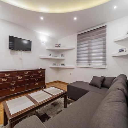 Port 1 Apartment Belgrad Exterior foto