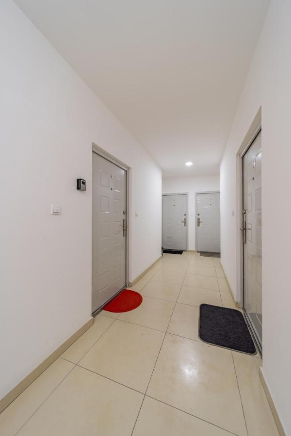 Port 1 Apartment Belgrad Exterior foto