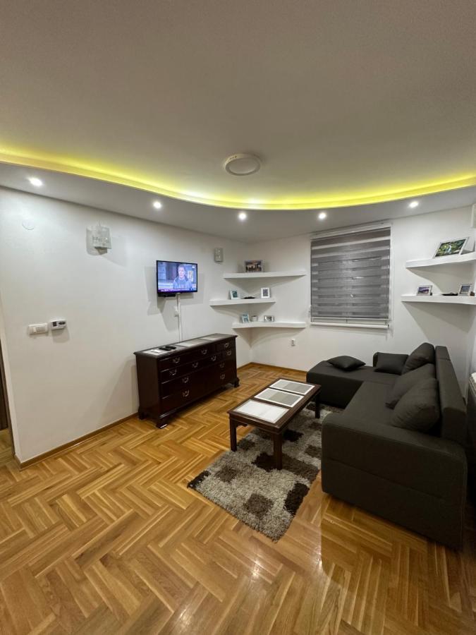 Port 1 Apartment Belgrad Exterior foto