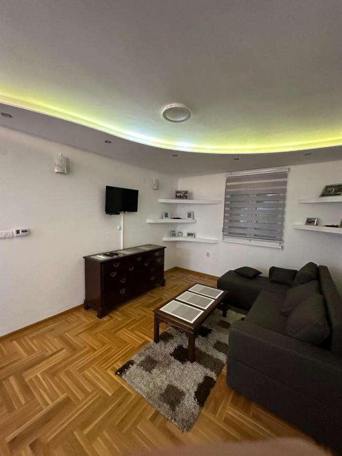 Port 1 Apartment Belgrad Exterior foto